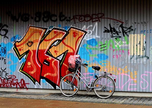 Calligraphy Across the City: How eL Seed’s 50-Building Mural Reimagines Peace Through Public Art