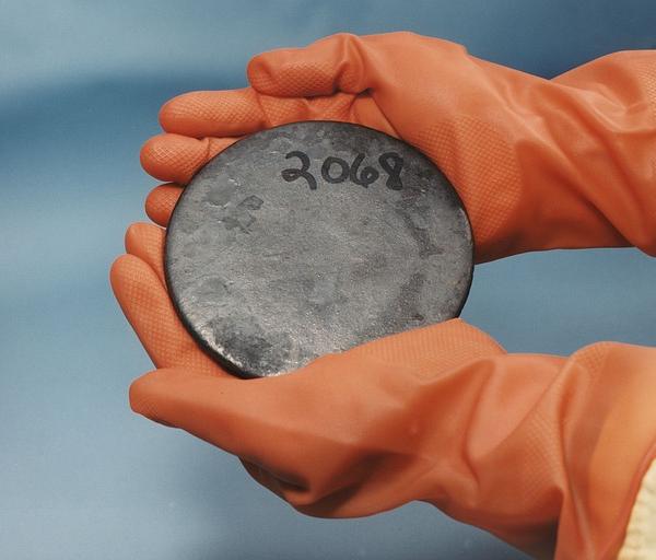Building a Nuclear Fusion Reactor at Fourteen: Taylor Wilson’s Breakthrough and the Rise of Citizen Nuclear Science