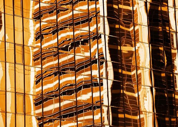 The Glass Cliff Phenomenon: Structural Biases Reshaping Modern Leadership Equity