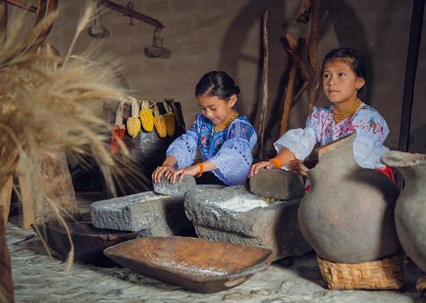 How Traditional Cultural Education Nurtures Teenage Scientific Innovation and Practical Spirit