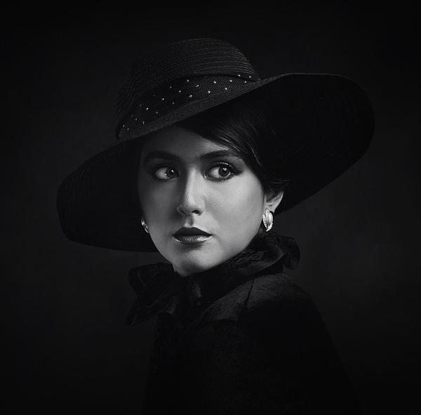 Mastering the Craft: Dan Winters' Timeless Art of Portrait Photography