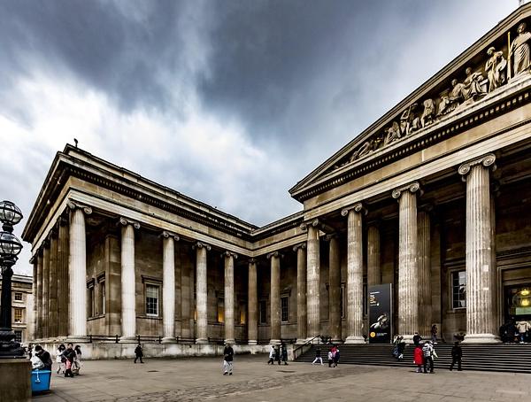 Guide to the British Museum's Assyrian Room Collections