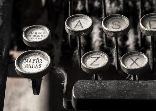 Model and UI & Swift Type System — Annotated Lecture Notes & Key Takeaways