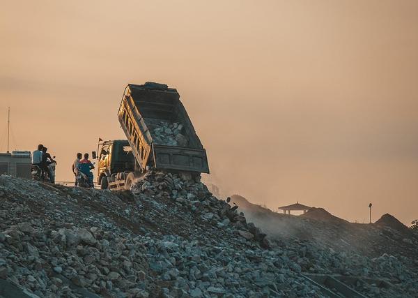 Kardashev Scale Reality Check Waste Heat, Dust, and Sensor Doubt
